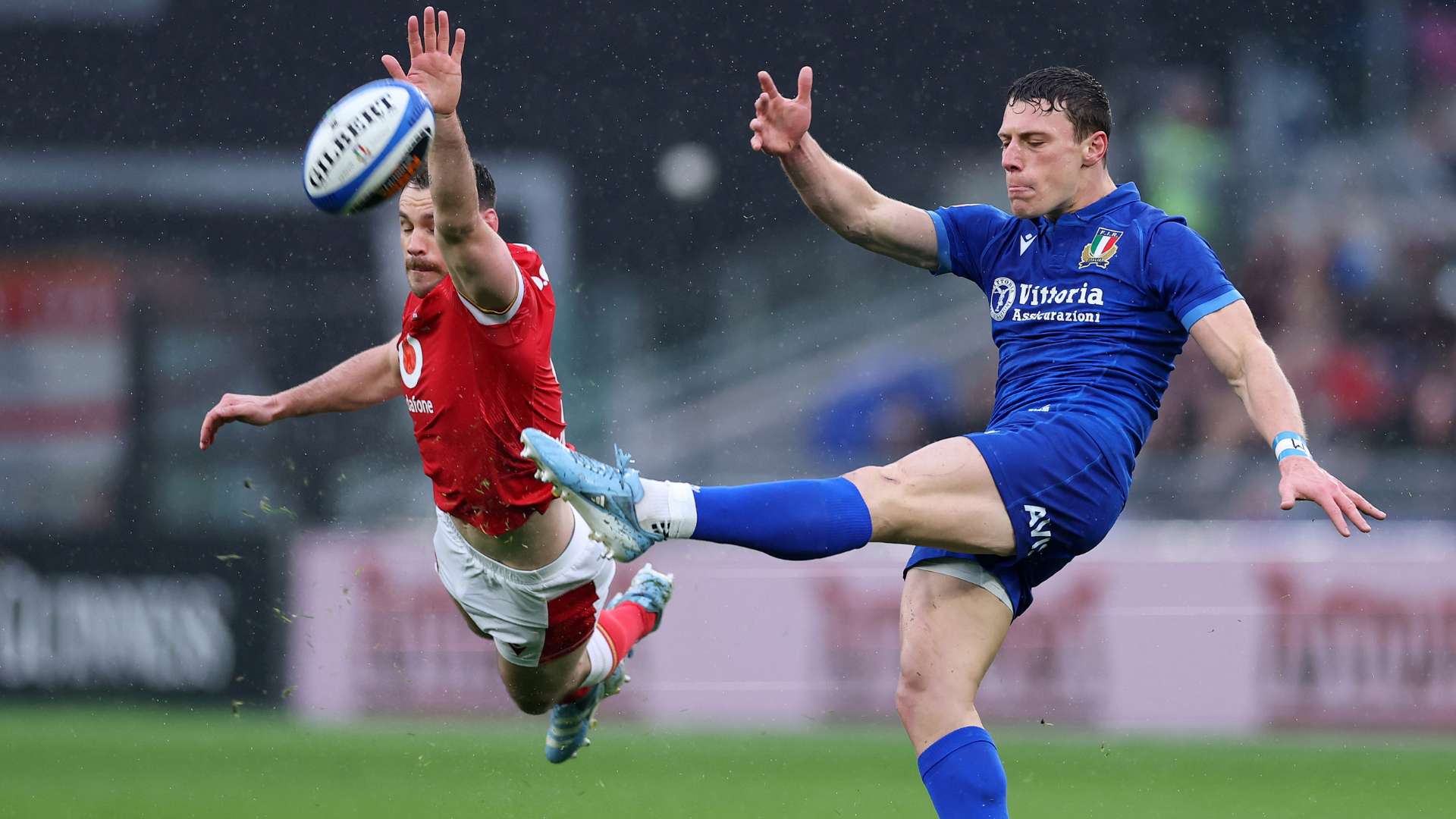 他屢屢在重 他屢屢在重